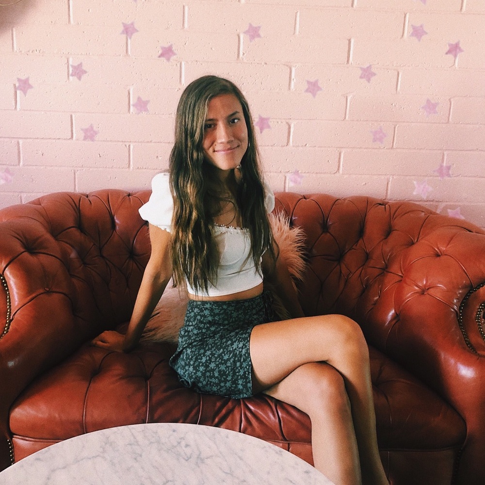 Meet your Posher, Cydney